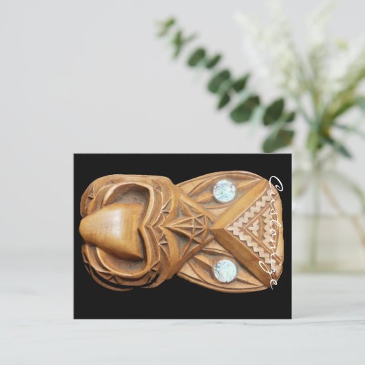 Carte Postale Maori sculptée Tiki Face Thunder_Cove (Debout devant)