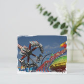 Carte Postale Marche à une foire de comté contre le ciel bleu (Debout devant)