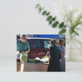 Carte Postale Marché des agriculteurs (Debout devant)