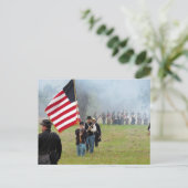 Carte Postale Marche post-guerre - reconstitution de la guerre c (Debout devant)