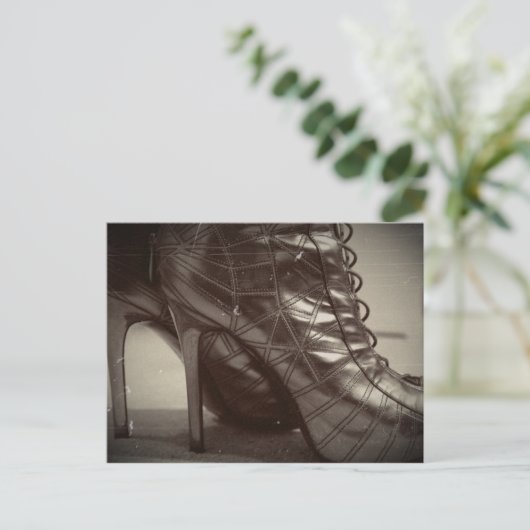 Carte Postale Marcher dans mes chaussures (Debout devant)