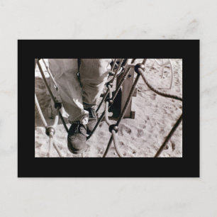 Carte Postale Marcher sur la ligne