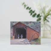 Carte postale Marcheurs de pont couvert (Debout devant)
