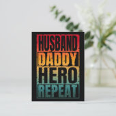 Carte Postale Mari Papa Héros Répéter (Debout devant)