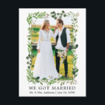 Carte Postale Mariage à l'aquarelle Eucalyptus Nous nous sommes<br><div class="desc">Cadre de verdure d'eucalyptus à l'aquarelle moderne Photo de mariage Carte de faire-part de mariage</div>