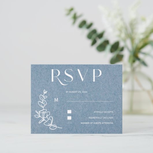Carte Postale Mariage bleu Dusty RSVP (Debout devant)