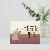 CARTE POSTALE MARIAGE DE TYPOGRAPHIE WHIMSIQUE (Debout devant)