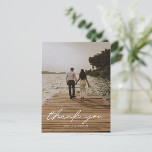 Carte Postale Mariage photo de script moderne Merci (Debout devant)