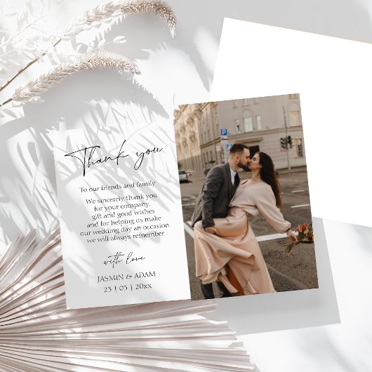 Carte Postale Mariage photo en noir simple Merci