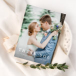 Carte Postale mariage photo et texte simple merci<br><div class="desc">un design de texte blanc élégant mais simple avec un look audacieux et une belle photo,  l'image et le texte peuvent être personnalisés.</div>