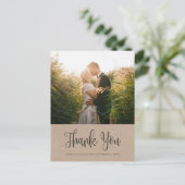 Carte Postale Mariage rustique moderne. Kraft calligraphie merci (Debout devant)