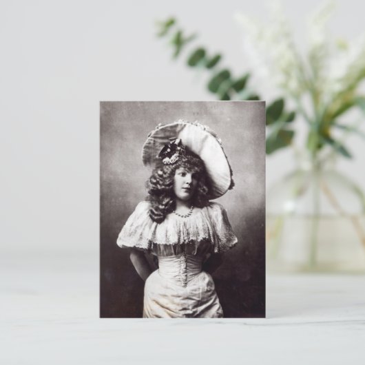 Carte Postale Marie Lloyd (Debout devant)