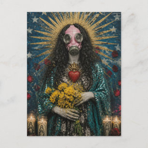 Carte Postale Marie Madeleine superbe dans un masque à gaz