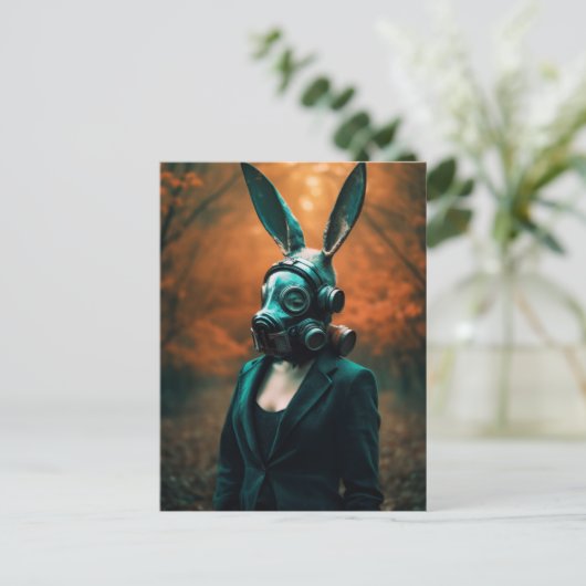 Carte Postale Masque de gaz apocalyptique déplaisant Rabbit (Debout devant)