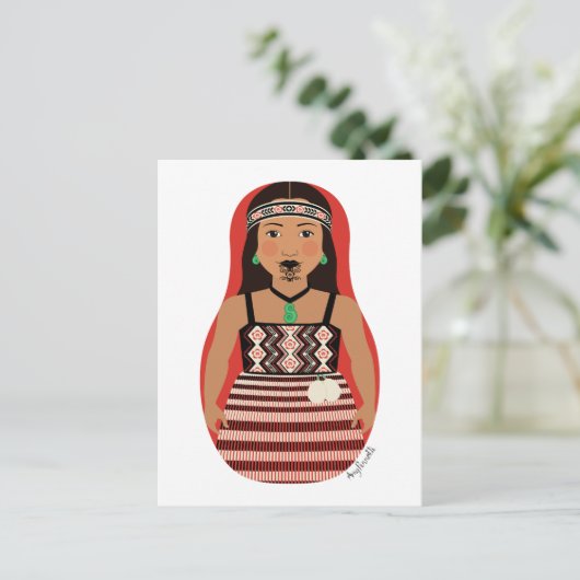 Carte postale Matryoshka maorie néo-zélandaise (Debout devant)