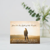 Carte Postale Matthieu 5 14-16 Vous êtes la Lumière du Monde (Debout devant)