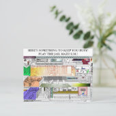 CARTE POSTALE MAZE DE MESSAGERIE :  QUELQUE CHOSE POUR VOUS GARD (Debout devant)