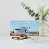 Carte postale McDonnell XF-85 Goblin (Debout devant)