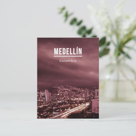 Carte Postale Medellin Colombie (Debout devant)