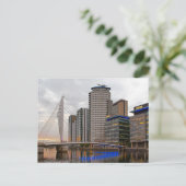 Carte postale Media City Manchester (Debout devant)