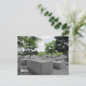 Carte Postale Mémorial de l'Holocauste de Berlin (Debout devant)