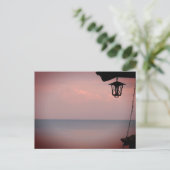 Carte postale Mer et Lanterne (Debout devant)