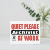 Carte Postale Merci Archiviste Au Travail (Debout devant)