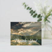 carte postale Merci. Ciel, Montagnes, Arbres, Lac. (Debout devant)