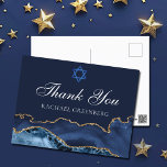 Carte Postale Merci de Bat mitzvah personnalisé bleu marine<br><div class="desc">Elégante porte bleu marine et or orne le côté de cette Bat mitzvah moderne carte postale merci. Mazel Tov ! Customisez avec votre nom sous l'Etoile de David. Carte postale parfaite pour une famille juive chic et élégante célébrant une fille appelée à la Torah.</div>