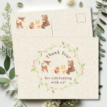 Carte Postale Merci forestier enchanté<br><div class="desc">Présentant notre charmante conception de baby showers animaux de bois, parfait pour célébrer l'arrivée de votre petit. Ce design rustique présente d'adorables animaux boisés, ajoutant une touche de nature à votre événement spécial. Les couleurs chaudes et accueillantes créent une atmosphère chaleureuse, donnant le ton d'une fête mémorable. Que vous soyez...</div>