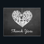 Carte Postale Merci Mariage de tableau de bord du coeur suspendu<br><div class="desc">Ces cartes postales de remerciement mariages sont ornées d'un arbre romantique suspendu, et bientôt d'être mari et femme, qui est sculpté en forme de coeur. L'arrière - plan à effet tableau noir rend ces cartes postales de remerciement parfaites pour tout couple qui planifie un mariage moderne chic. Ces cartes postales...</div>