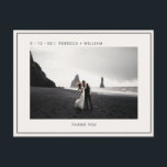 Carte Postale Merci pour les photos de mariage en ivoire élégant<br><div class="desc">Cartes postales de remerciement de mariage personnalisées, élégantes et modernes, avec une photo en ivoire, dotées d'une police sans-serif élégante et minimaliste, d'une photo personnalisée, des noms des mariés, de l'adresse de l'expéditeur, de la date et du lieu du mariage, d'un lien vers le site web pour l'invitation à suivre,...</div>