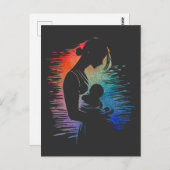 Carte Postale Mère portant son bébé, maman et son croquis de béb (Devant / Derrière)