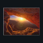 Carte Postale Mesa Arch, Parc national des Canyonlands<br><div class="desc">Formation de roches à l'aube près de Moab</div>