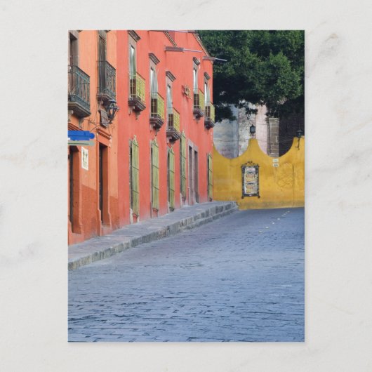 Carte Postale Mexique, San Miguel de Allende, Homes le long (Devant)