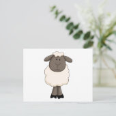 Carte Postale Mignonne petite brebis (Debout devant)