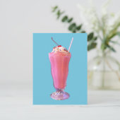 Carte Postale Milkshake aux fraises (Debout devant)