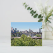 Carte Postale Minneapolis Skyline et Bridges (Debout devant)