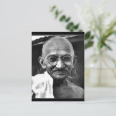 Carte Postale MKGandhi (Debout devant)