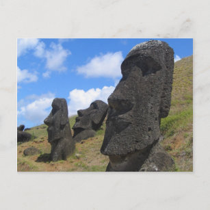 Carte Postale Moai sur l'île de Pâques