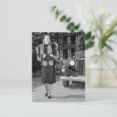 Carte Postale Mode féminine des années 1930 (Debout devant)