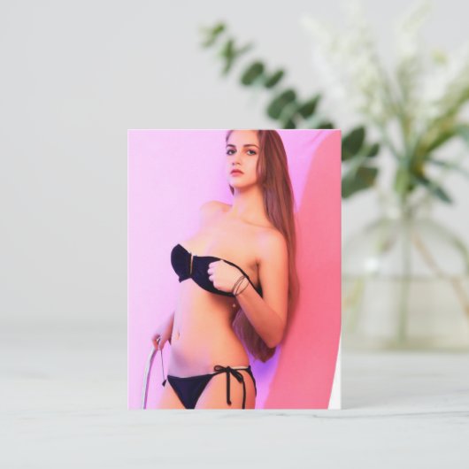 Carte Postale Modèle du mois de février (Debout devant)