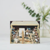 Carte Postale Modèle funéraire d'un atelier de menuiserie (Debout devant)