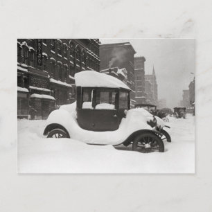 Carte Postale Modèle T enterré dans la neige, 1922