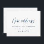 Carte Postale Moderne minimaliste, Nouveau Faire-part d'adresse<br><div class="desc">Ce design moderne minimaliste nouvelle maison,  faire-part mobile,  changement d'adresse cartes postales (avec titre de carte,  Nouvelle adresse). C'est le moyen parfait d'annoncer à vos amis et à votre famille que vous avez déménagé. (Police bleue marine)#TeeshaDerrick</div>