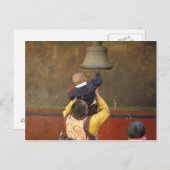 Carte Postale Moine bouddhiste tibétain levant un garçon pour so (Devant / Derrière)