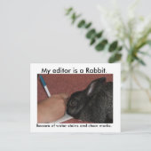 Carte Postale Mon éditeur est un lapin. (Debout devant)
