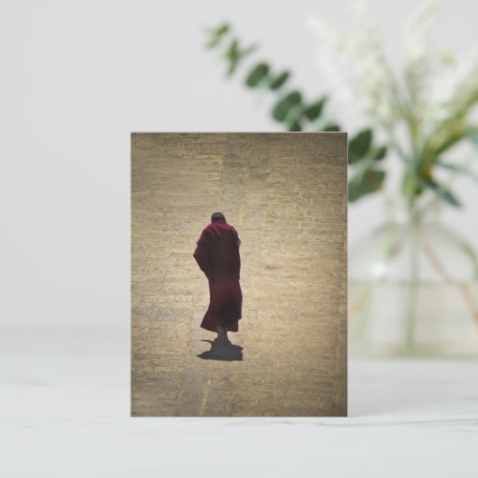 Carte Postale Monk solennel (Debout devant)