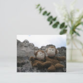Carte Postale monkey_chimp_rushmore.JPG (Debout devant)