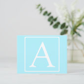 Carte Postale Monogramme simple bleu ciel (Debout devant)